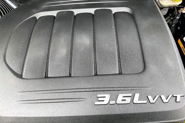 Used 2012 Dodge Grand Caravan SXT image 31