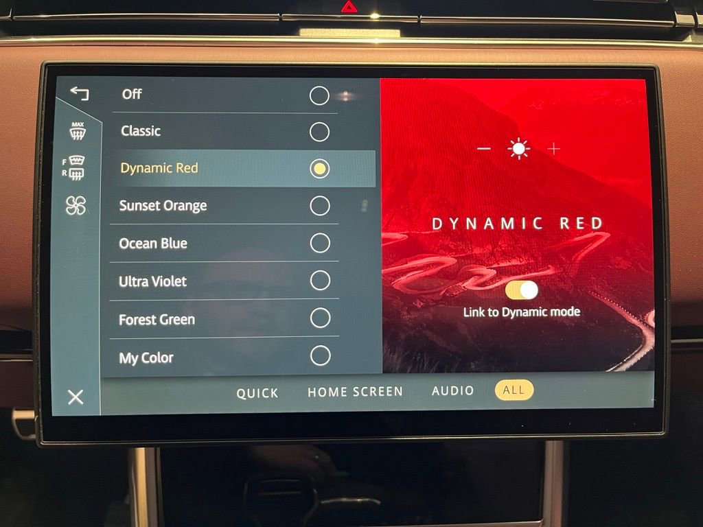 Used 2025 Land Rover Range Rover SE image 61