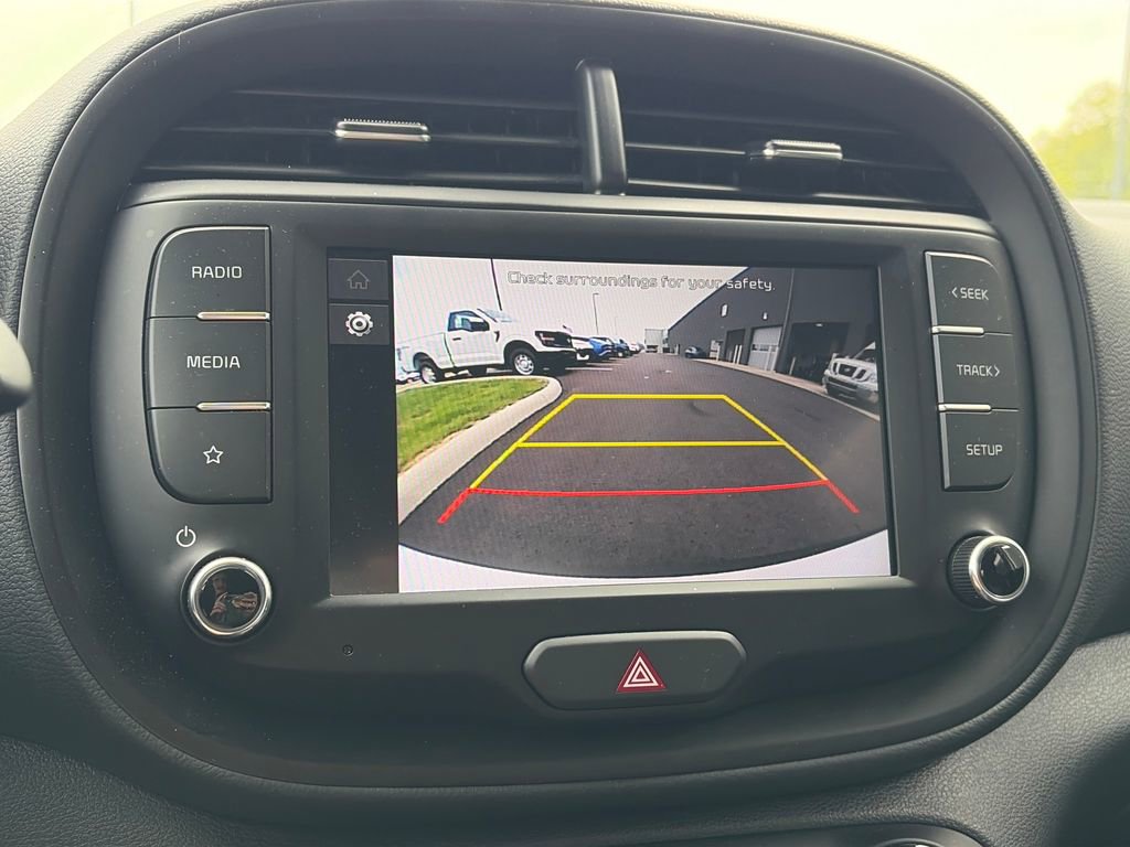 Used 2025 Kia Soul LX FWD image 20