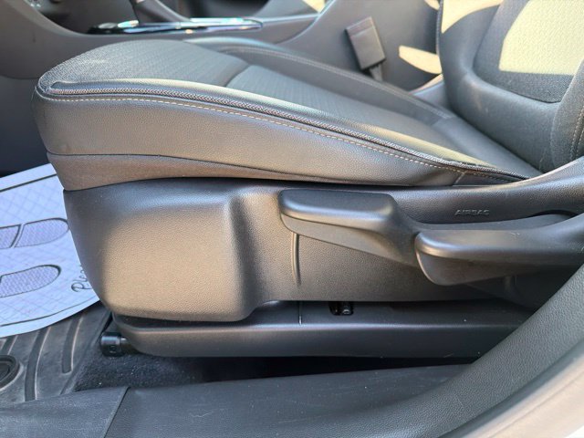 Used 2024 Buick Encore GX Preferred FWD image 14