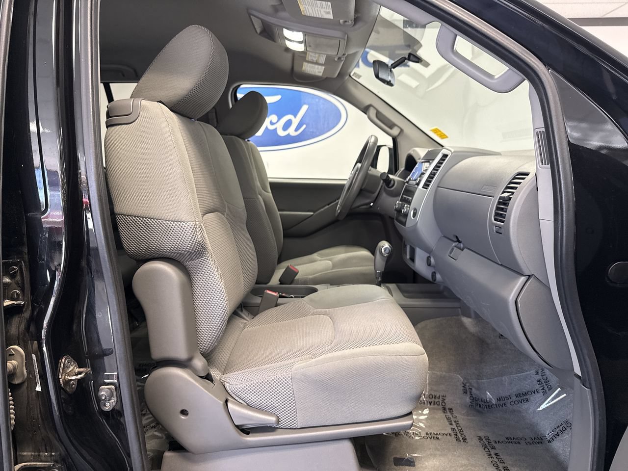 Used 2013 Nissan Frontier SV RWD image 22