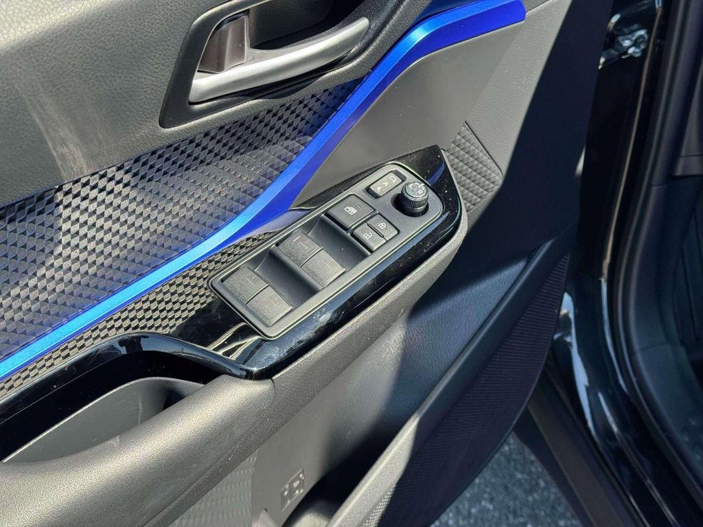 Used 2021 Toyota C-HR XLE image 18