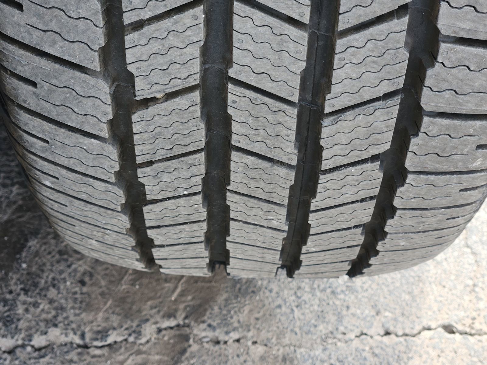 Used 2019 Chevrolet Suburban Premier image 15