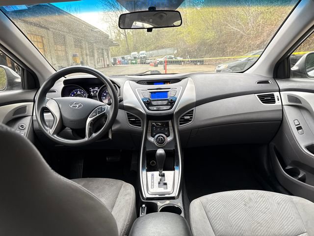 Used 2013 Hyundai Elantra GLS image 13