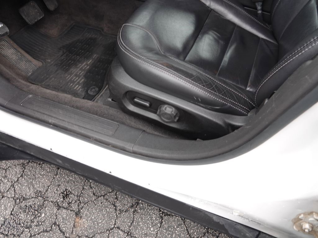 Used 2017 Ford Taurus SEL w/ Equipment Group 201A image 12