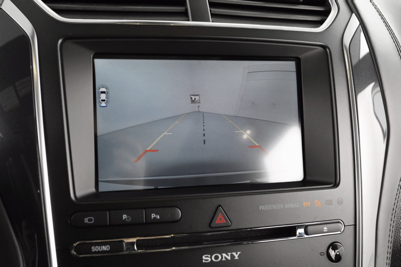 Used 2018 Ford Explorer Platinum image 20