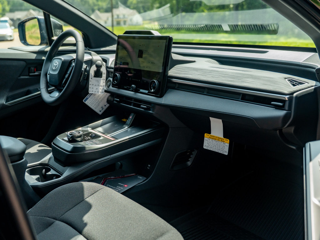 New 2026 Toyota C-HR AWD/4WD image 17