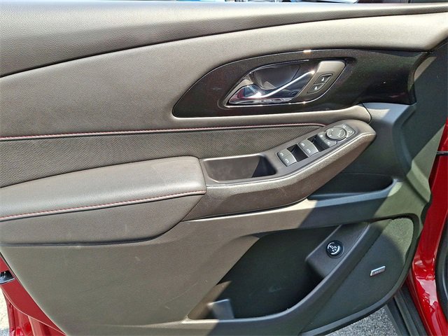 Used 2023 Chevrolet Traverse RS image 10