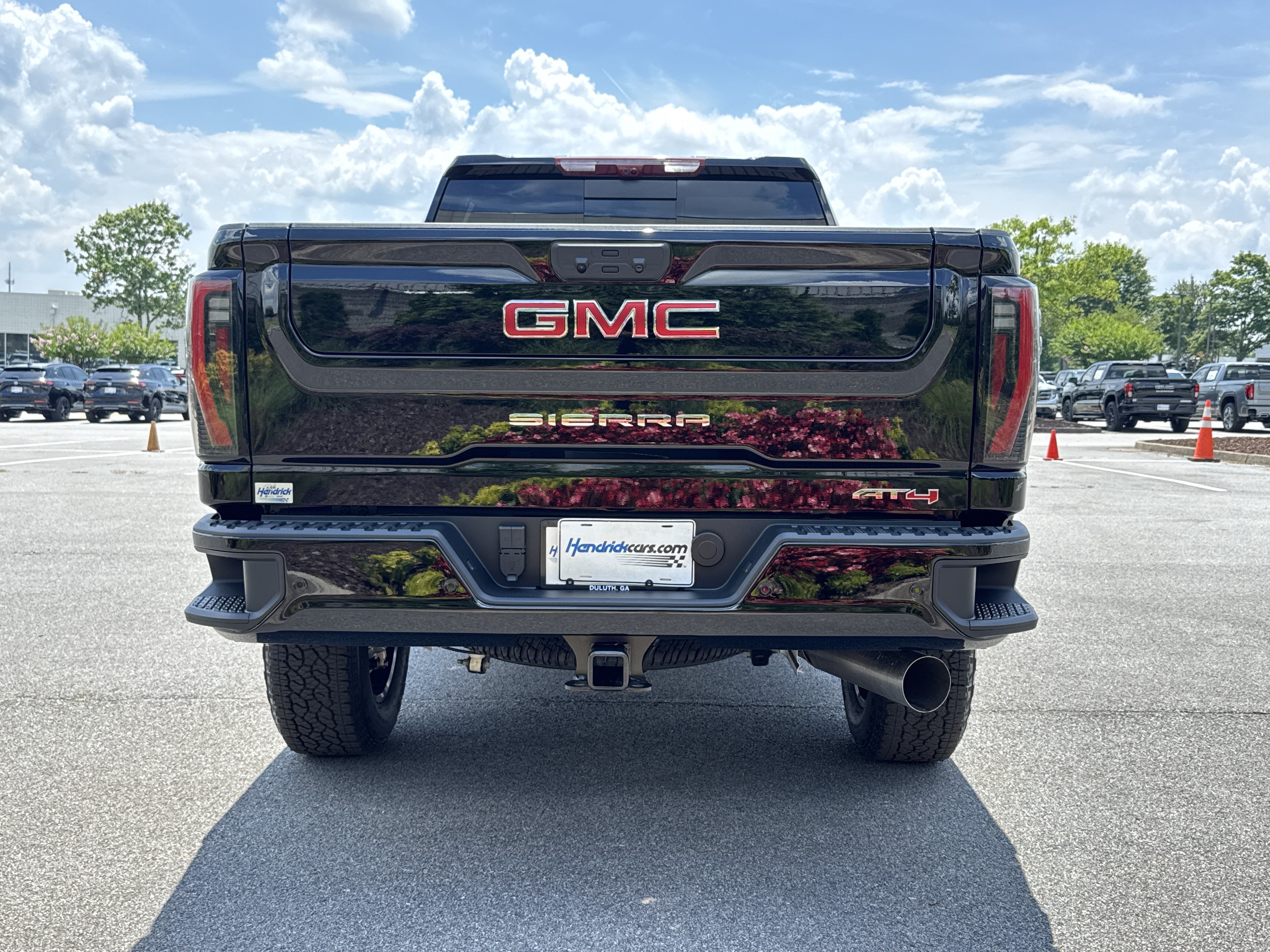 New 2026 GMC Sierra 2500 AT4 w/ AT4 Premium Plus Package AWD/4WD image 9