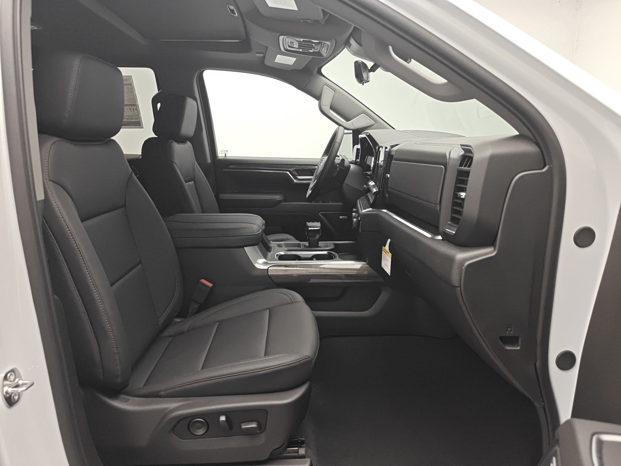 New 2026 Chevrolet Silverado 1500 LTZ AWD/4WD image 25