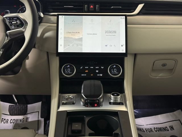 New 2026 Jaguar F-PACE R-Dynamic S AWD/4WD image 24
