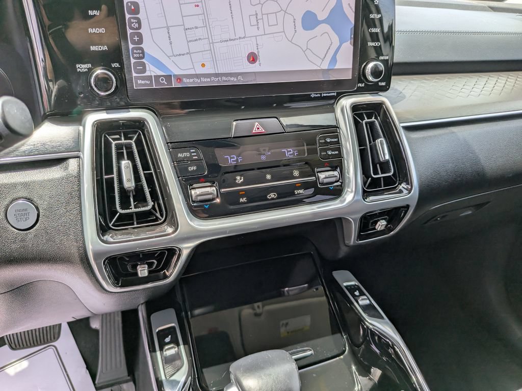 Certified 2023 Kia Sorento SX AWD/4WD image 26