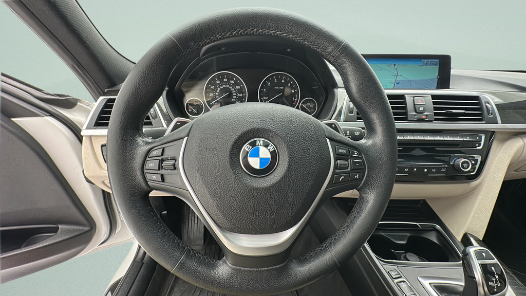 Used 2016 BMW 328i xDrive Sedan AWD/4WD image 14