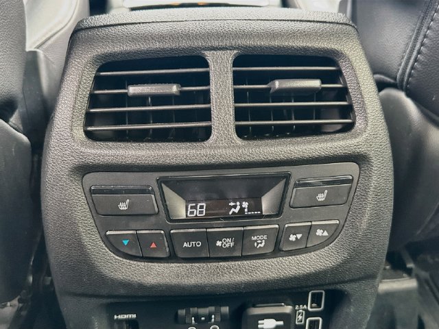 Used 2022 Honda Pilot Touring image 32