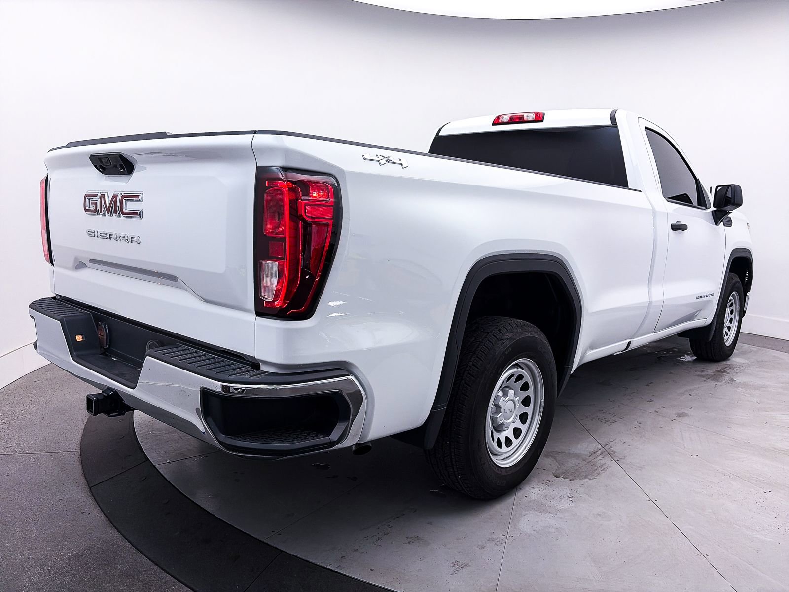 Used 2025 GMC Sierra 1500 AT4X image 15