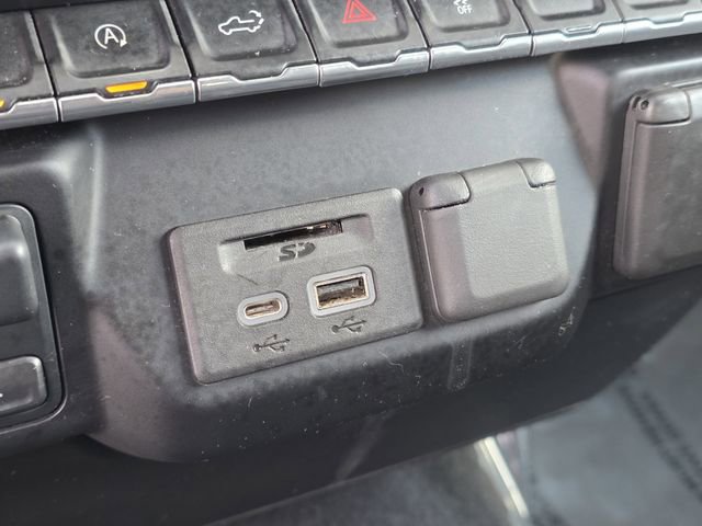 Used 2020 Chevrolet Silverado 1500 LT w/ Convenience Package image 26