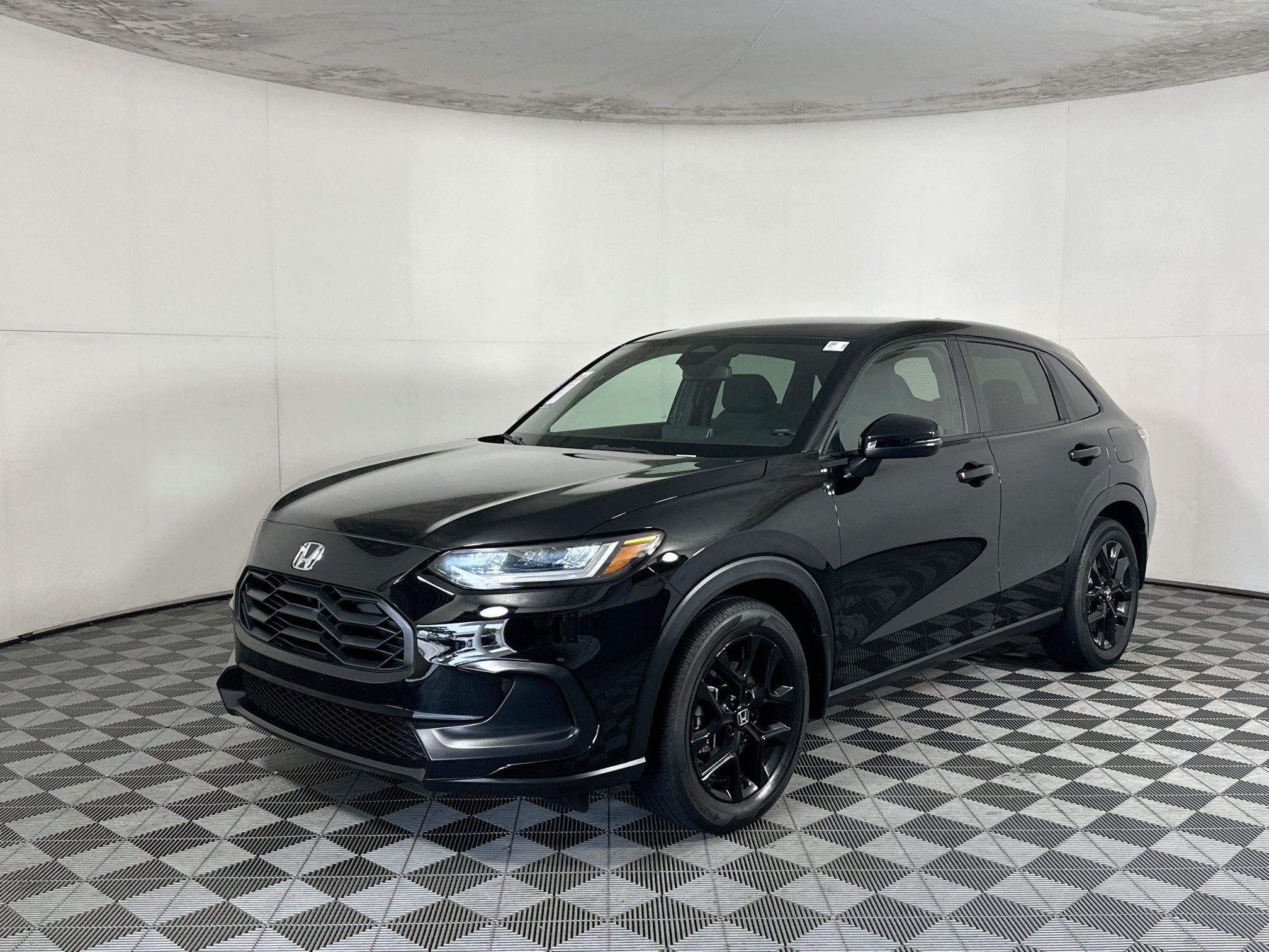 Used 2025 Honda HR-V Sport image 7