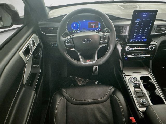 Used 2023 Ford Explorer ST w/ Equipment Group 401A AWD/4WD image 22