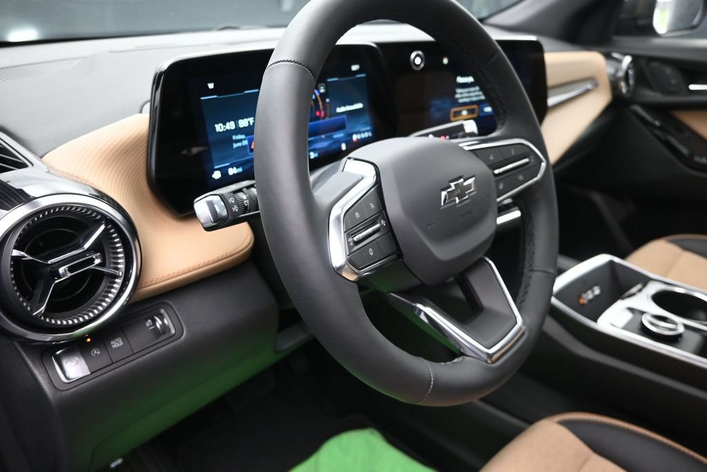 New 2026 Chevrolet Equinox ACTIV w/ Convenience Package III FWD image 12