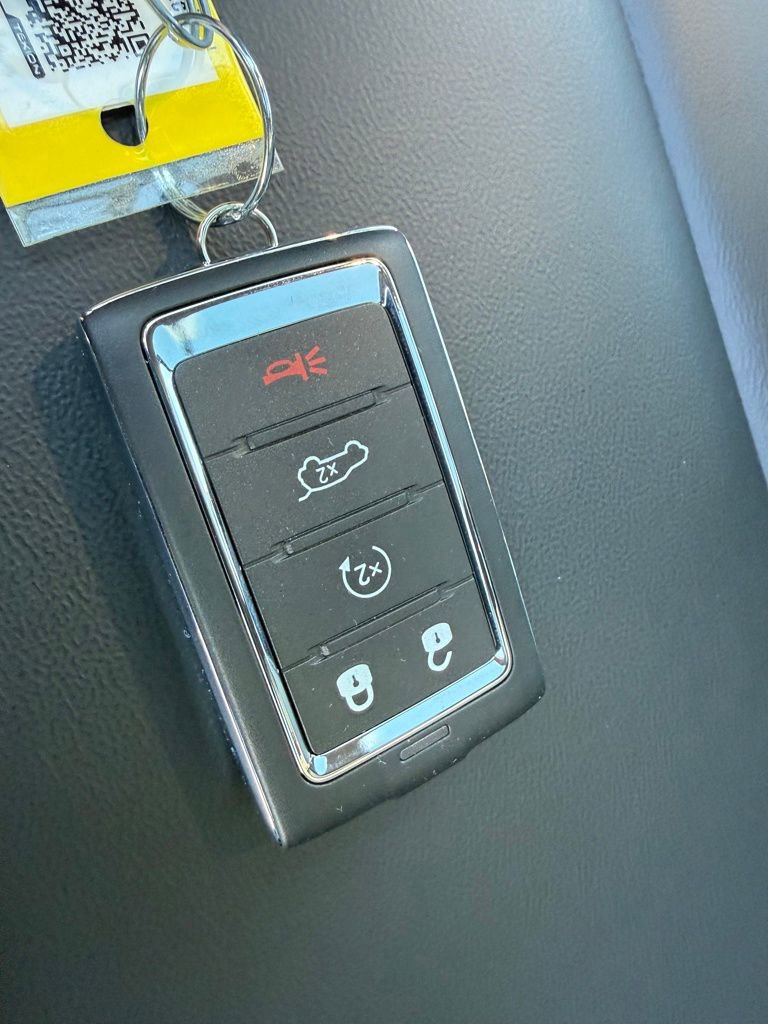 New 2026 Jeep Grand Cherokee Limited w/ Limited Altitude Package RWD image 31