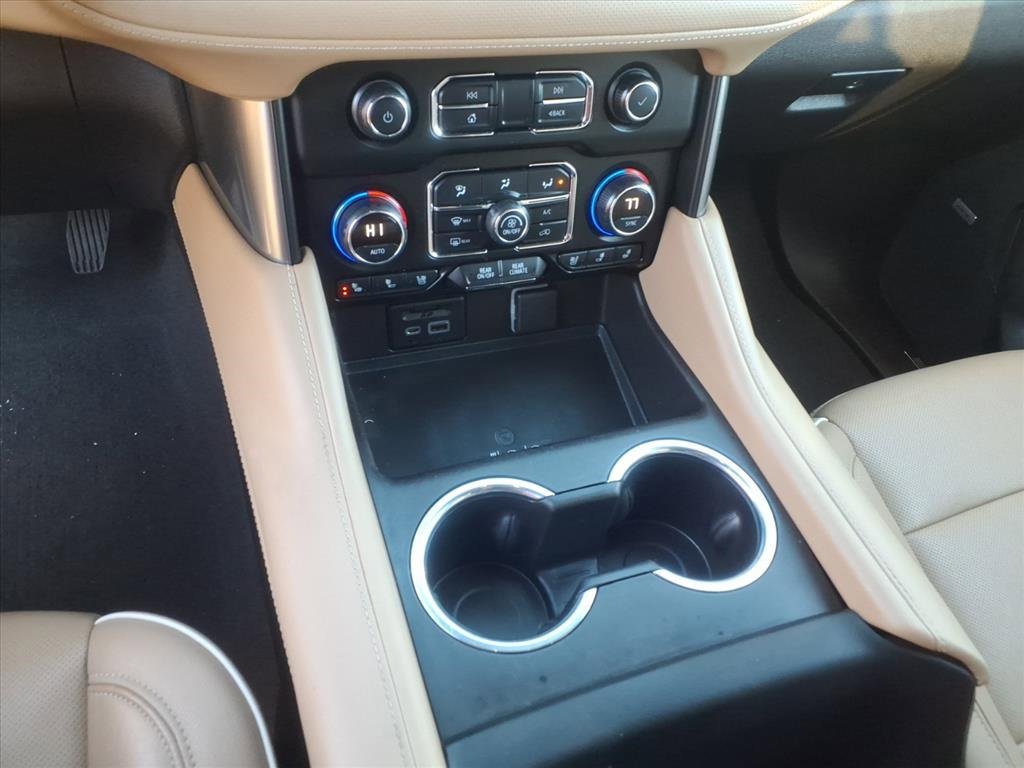 Used 2021 Chevrolet Suburban Premier image 28