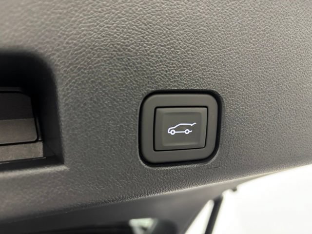New 2027 Chevrolet Traverse LT w/ Driver Confidence Package FWD image 9