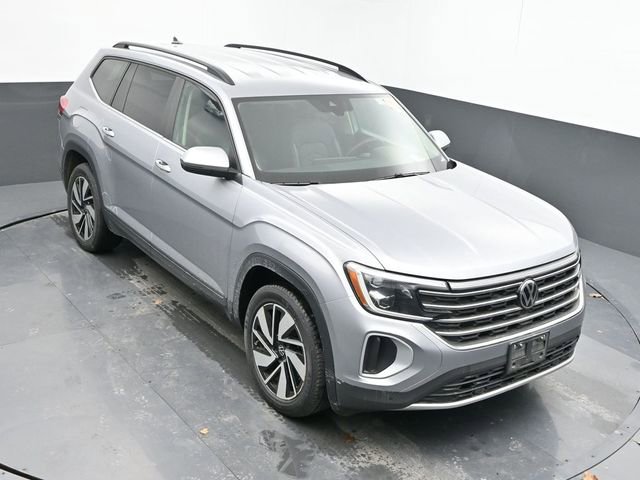Used 2024 Volkswagen Atlas SE image 12