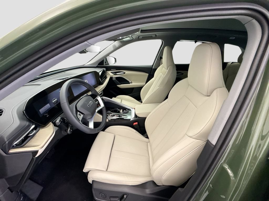 Used 2026 Audi Q5 Premium Plus w/ Premium Plus AWD/4WD image 17