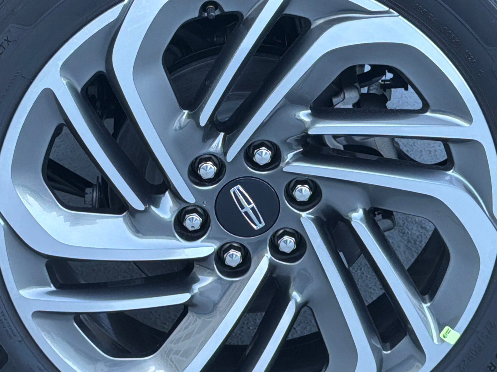 New 2026 Lincoln Navigator L Reserve AWD/4WD image 5