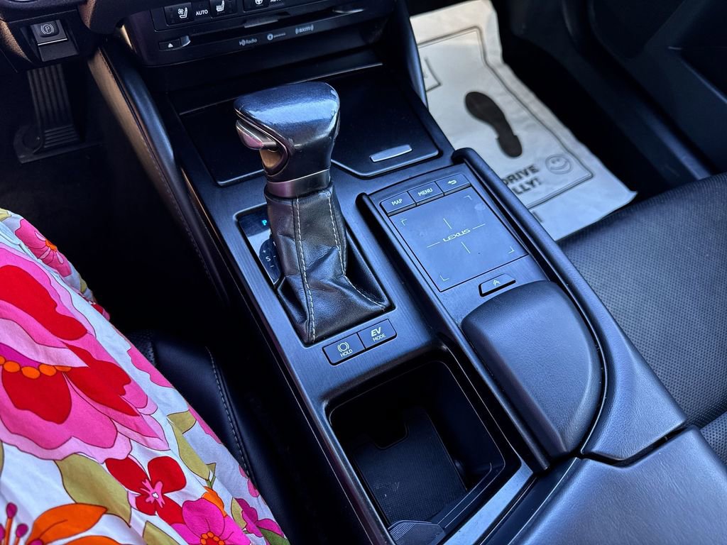 Used 2019 Lexus ES 300h w/ Premium Package image 20