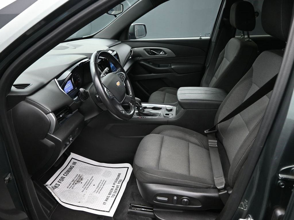 Used 2022 Chevrolet Traverse LT image 11