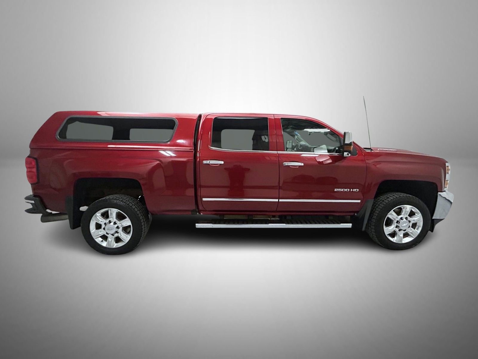 Used 2018 Chevrolet Silverado 2500 LTZ w/ Duramax Plus Package AWD/4WD image 4