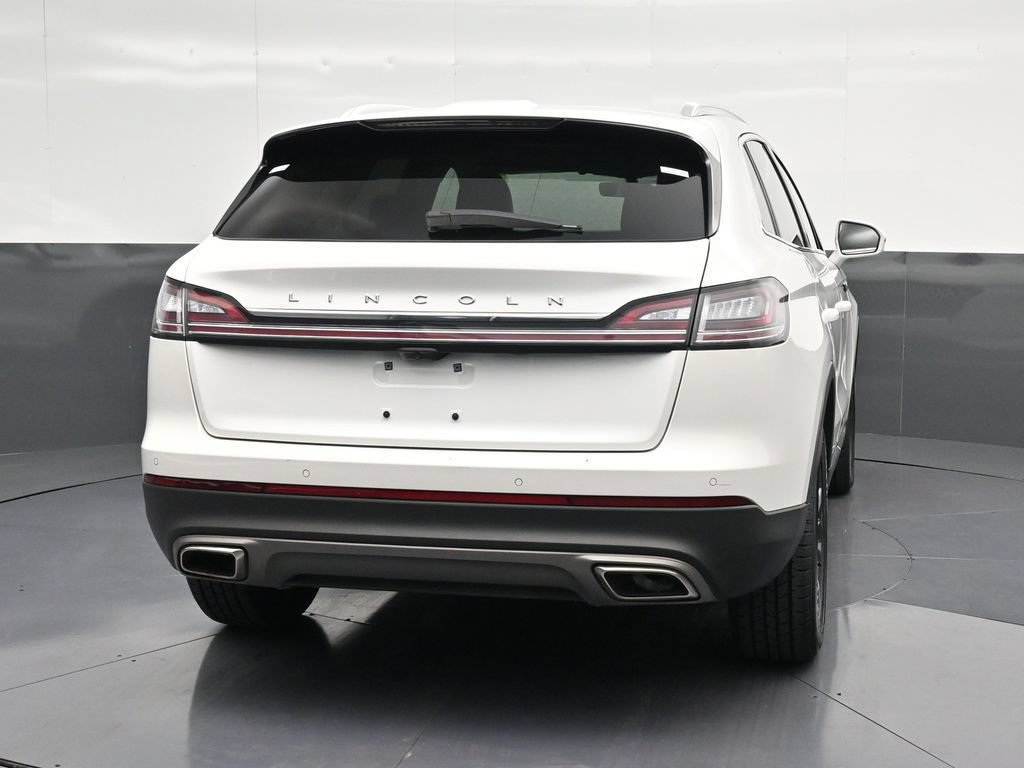 Used 2023 Lincoln Nautilus Reserve FWD image 2