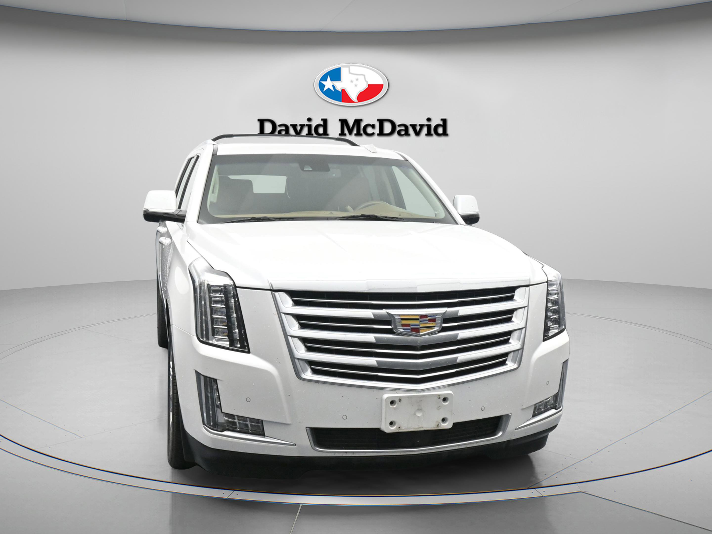 Used 2016 Cadillac Escalade ESV Platinum AWD/4WD image 2