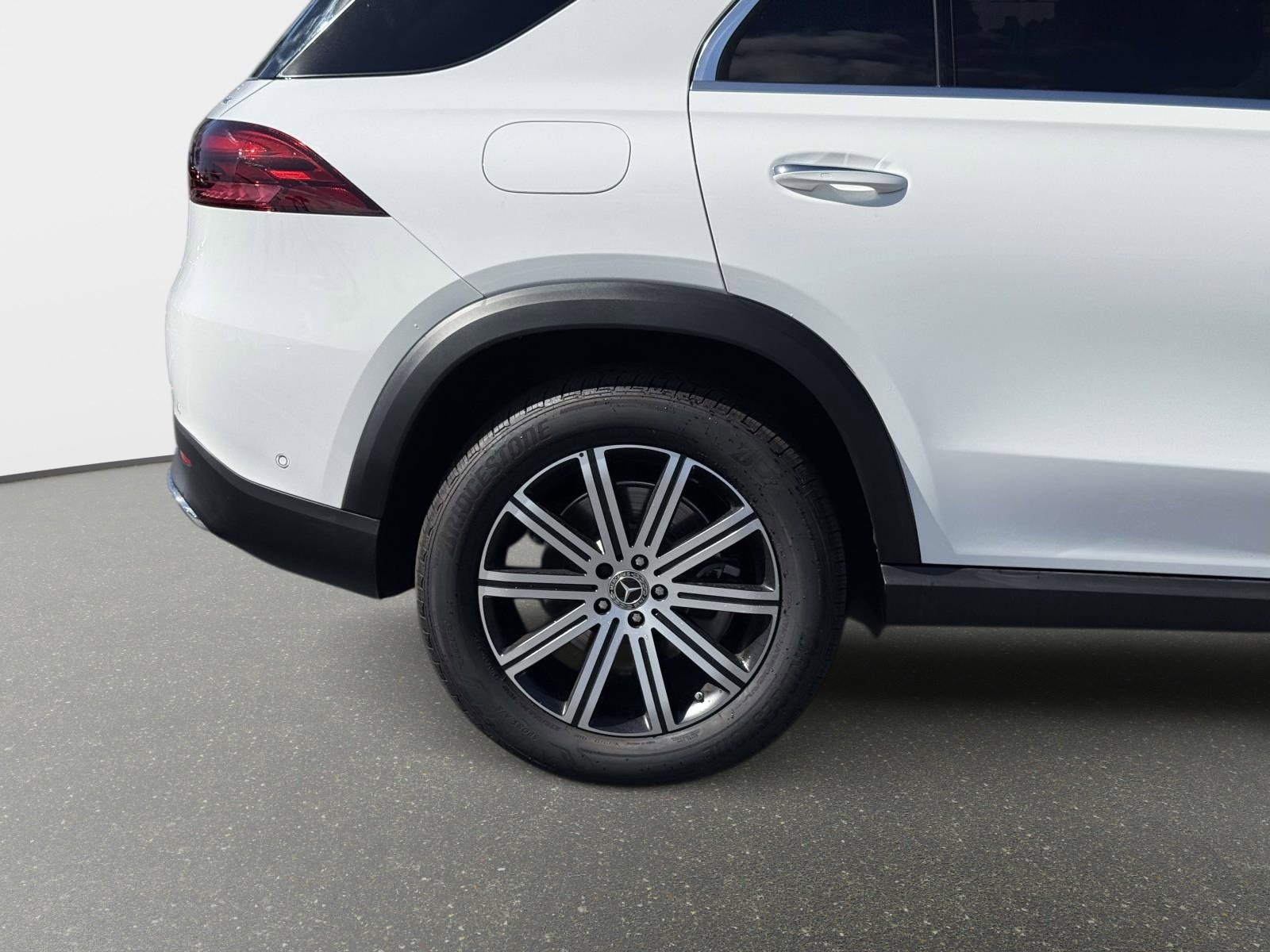 Used 2025 Mercedes-Benz GLE 450e 4MATIC image 20