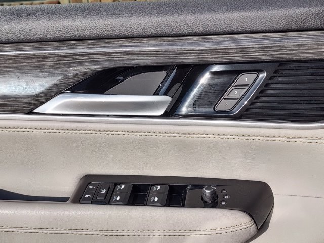 Used 2022 Jeep Wagoneer Series II w/ Flexible Seating Group AWD/4WD image 26
