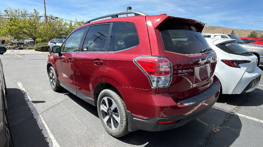 Used 2018 Subaru Forester 2.5i Limited AWD/4WD image 3