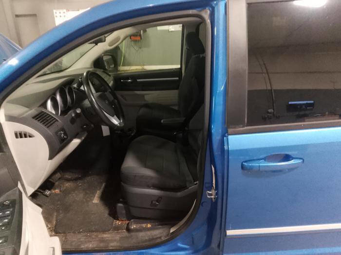 Used 2008 Dodge Grand Caravan SXT FWD image 16