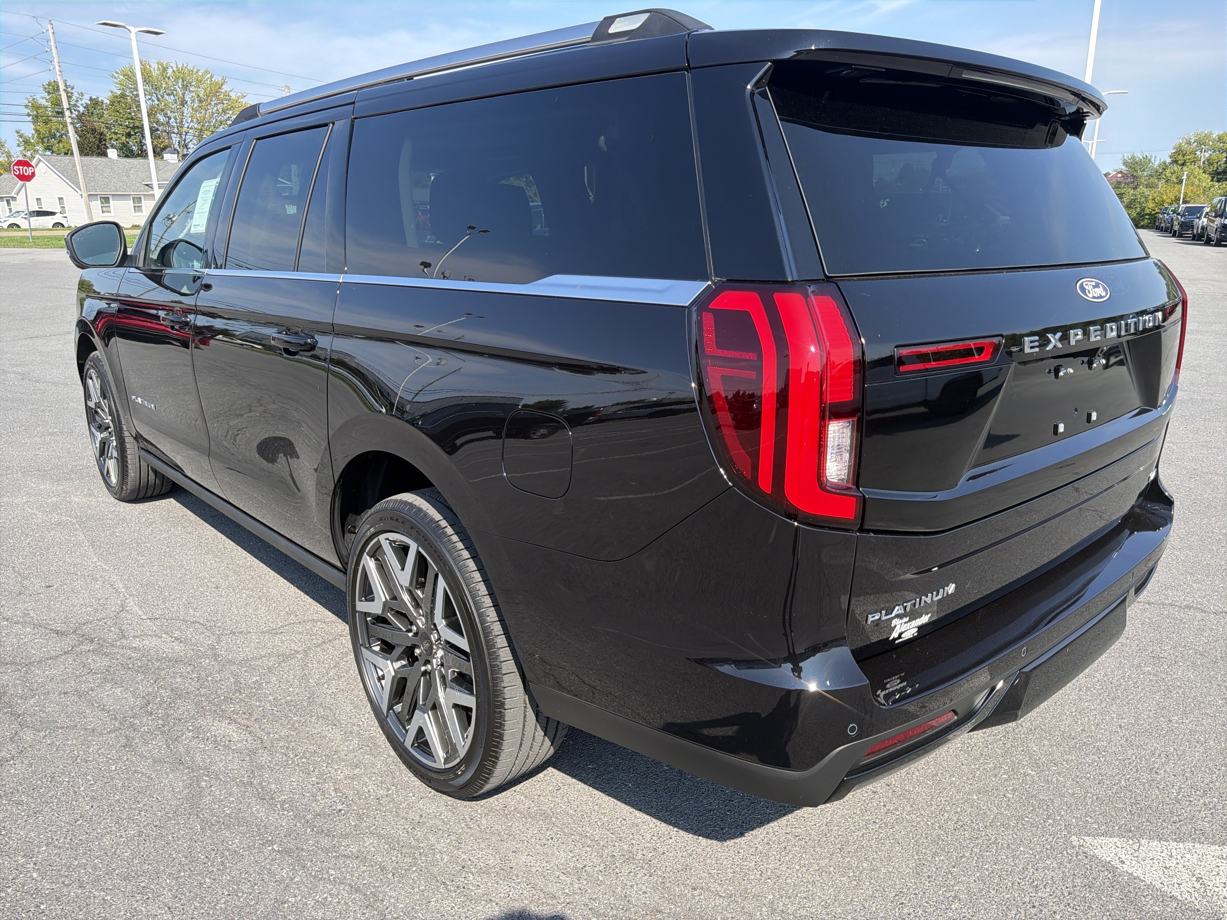 New 2027 Ford Expedition Max Platinum w/ Platinum Ultimate Package AWD/4WD image 6