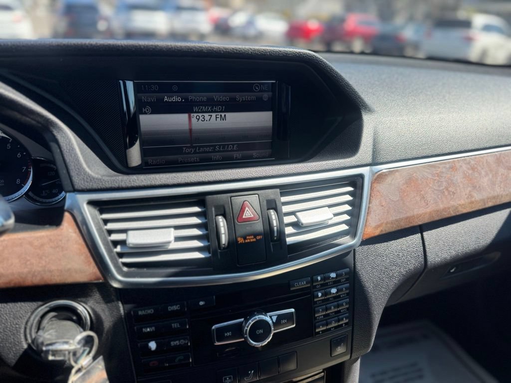 Used 2013 Mercedes-Benz E 350 Sedan image 20
