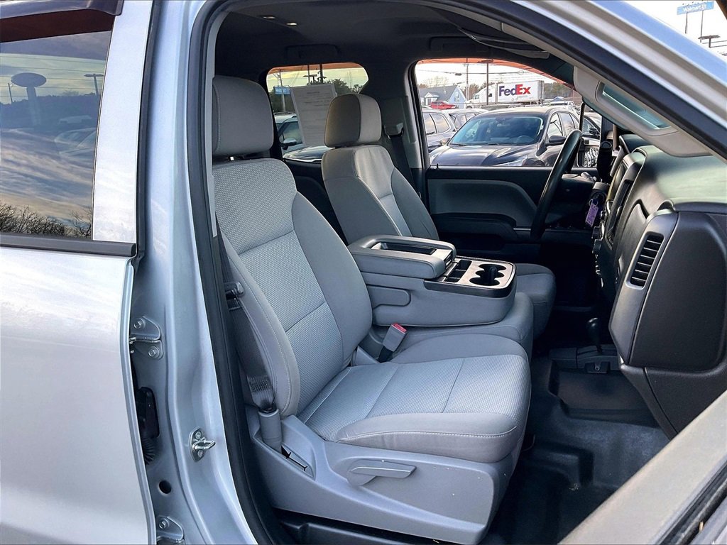 Used 2018 Chevrolet Silverado 2500 W/T w/ WT Convenience Package image 10