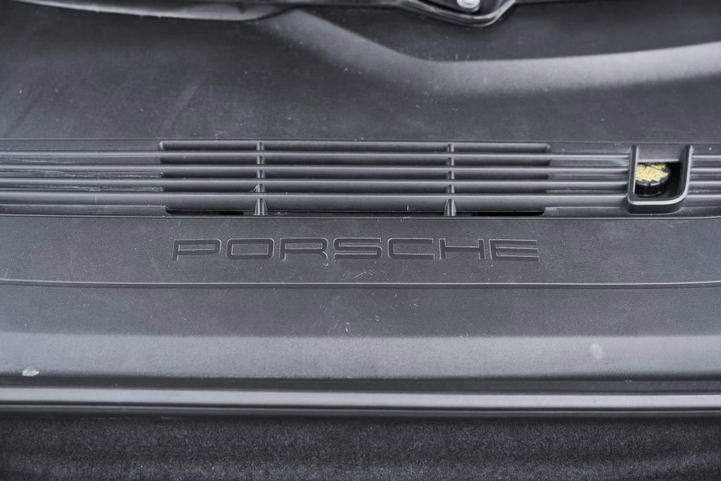 Used 2018 Porsche 911 GT3 RWD image 17