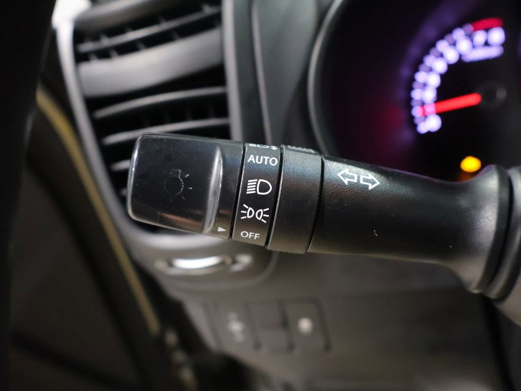 Used 2015 Kia Soul + image 34