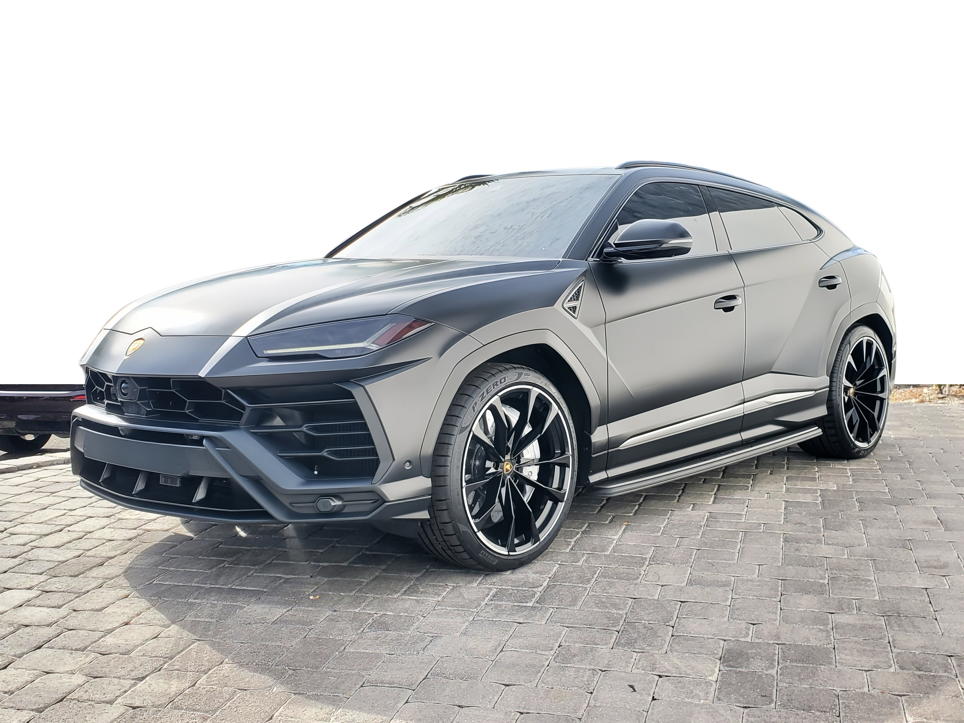 Used 2021 Lamborghini Urus image 3