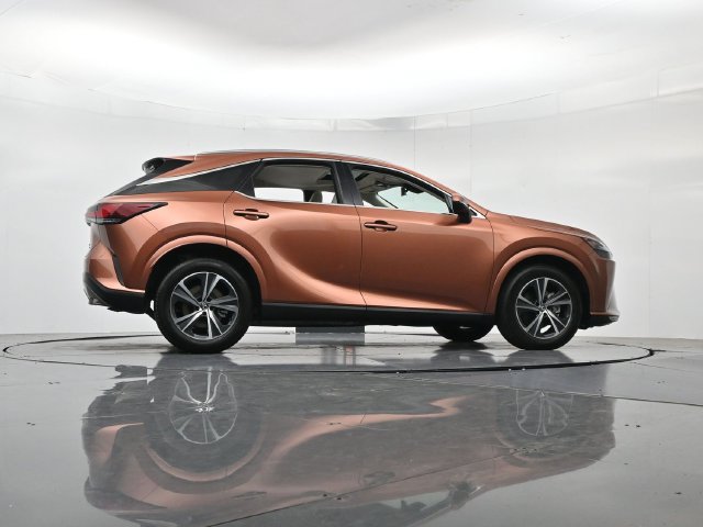 Used 2023 Lexus RX 350 Premium Plus w/ Accessory Package AWD/4WD image 35