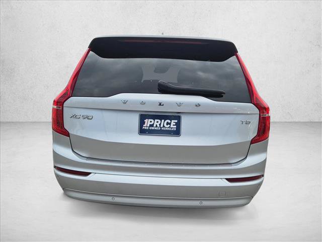 Used 2022 Volvo XC90 T5 Momentum FWD image 7
