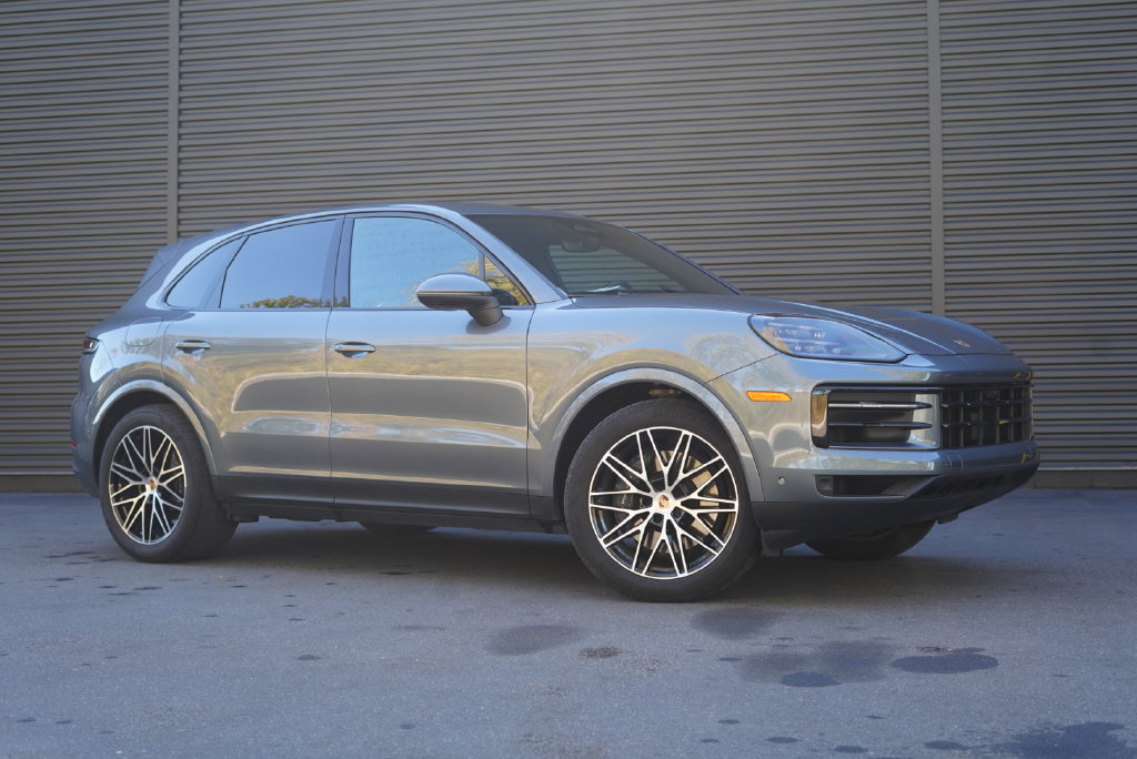 Certified 2026 Porsche Cayenne AWD/4WD image 18