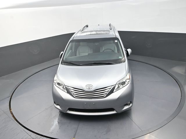 Used 2015 Toyota Sienna XLE w/ XLE Navigation Package image 13