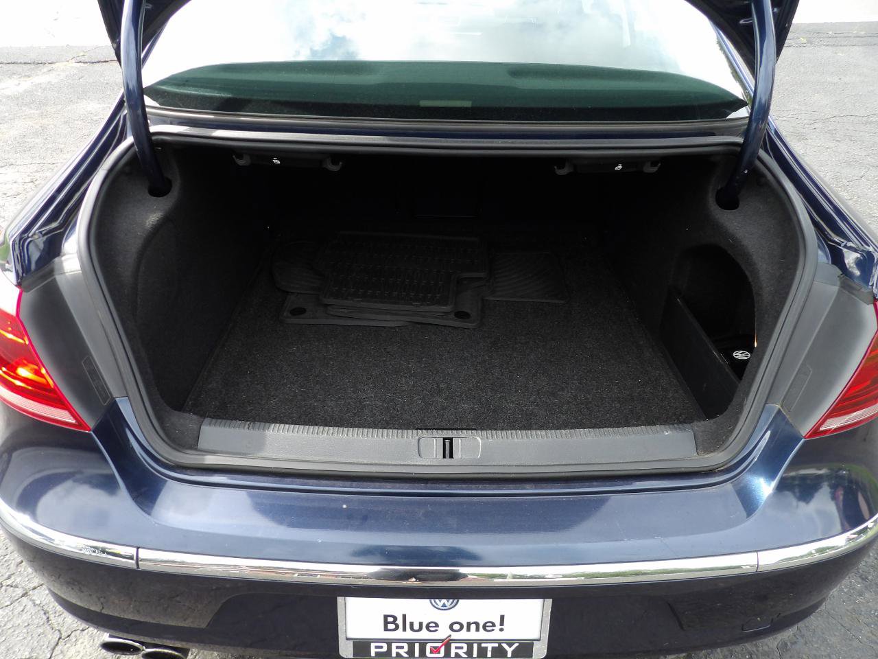 Used 2014 Volkswagen CC R-Line image 20