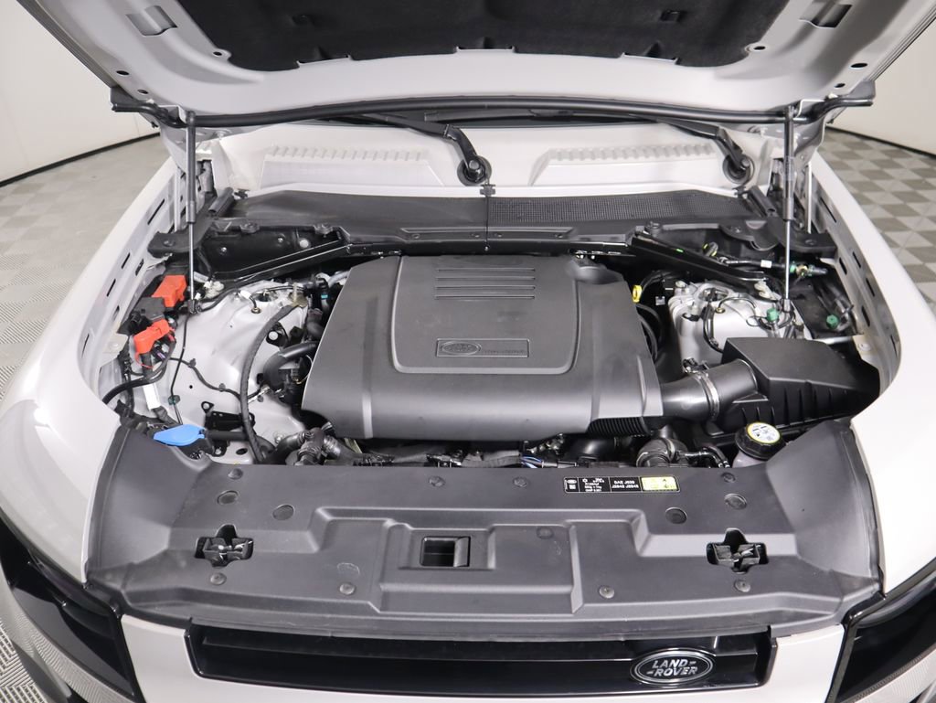 New 2026 Land Rover Defender 110 S image 31